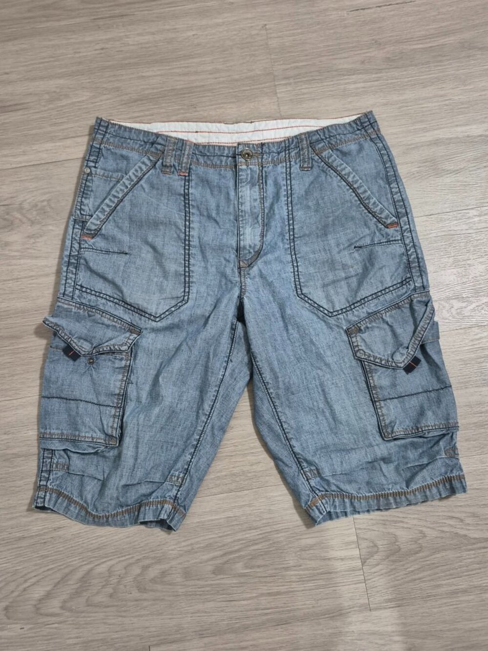 DKNY Jeans Cargo Shorts – Size 34 - Picture 1 of 6